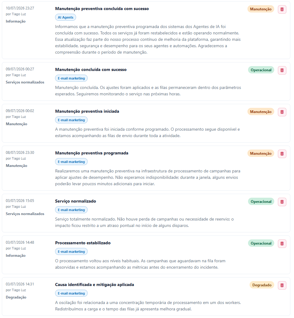Incident comments and updates in the internal team view.